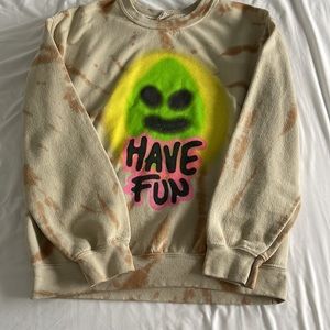 Urban Outfitters M tie dye brown sweatshirt